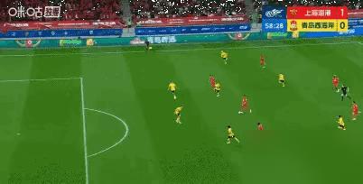 都以为海港在用蒯纪闻，我告诉你，这小子是在被献祭。
5场比赛，场均挥霍一次必进