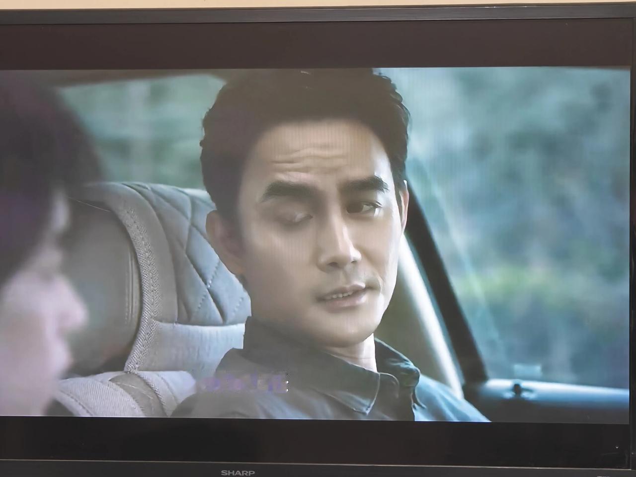 王凯的泡面头没了……

马憩的母亲走了，马稳剪了头发，王凯又恢复了之前的王凯，但