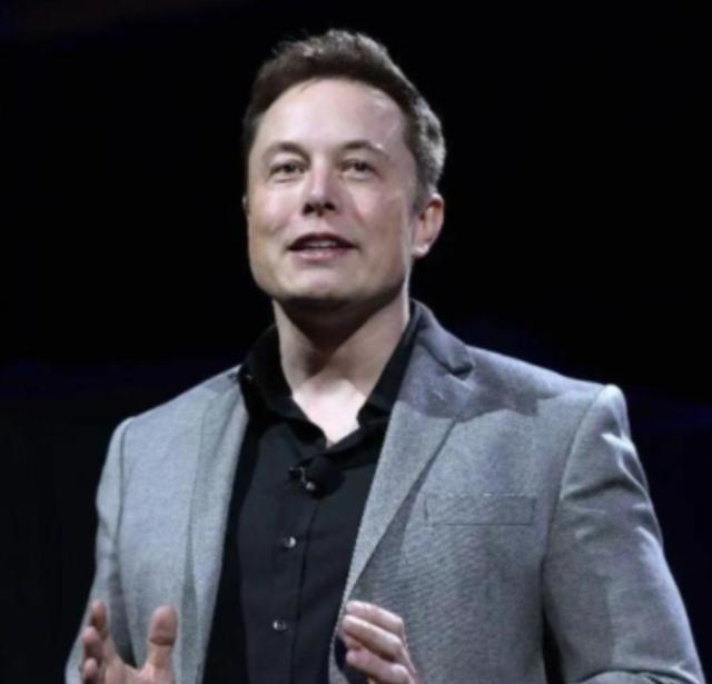身价4000亿的马斯克再次抛出惊人言论， 振聋发聩！他说：“4年后，AI将超越人