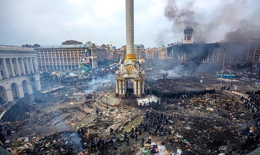 8月1日，俄罗斯又把基辅炸了，乌方称死亡9人。其实从战争爆发开始，泽连斯基就把乌