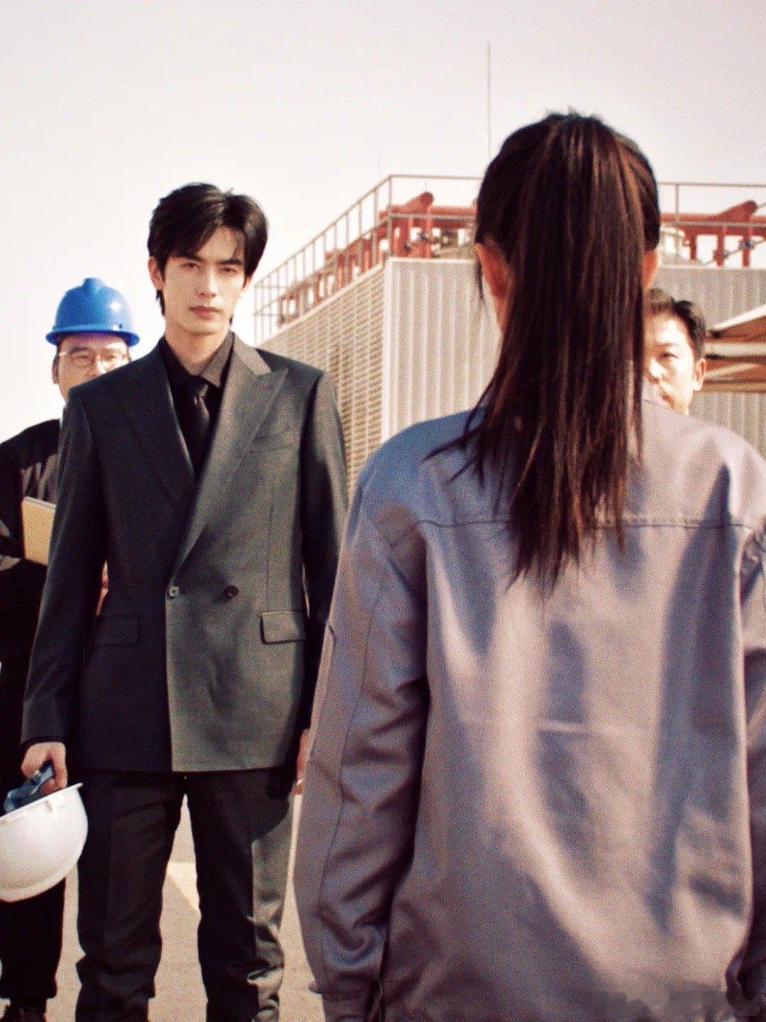 宋威龙新剧 一个人的恨海情天 冷脸是他，自我哄好也是他！林屿森这波全自助式恋爱，