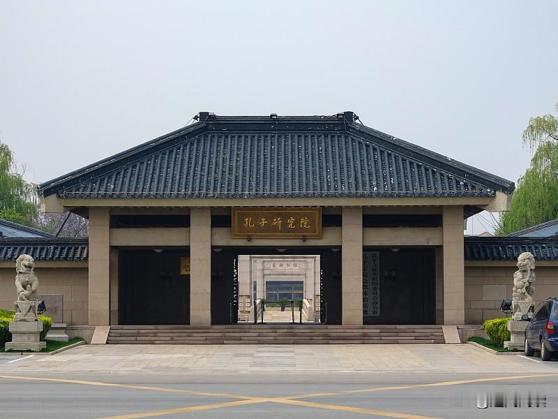 美国立国时标榜的开放包容，如今成了自己最讽刺的注脚。

当地时间10月23日，美