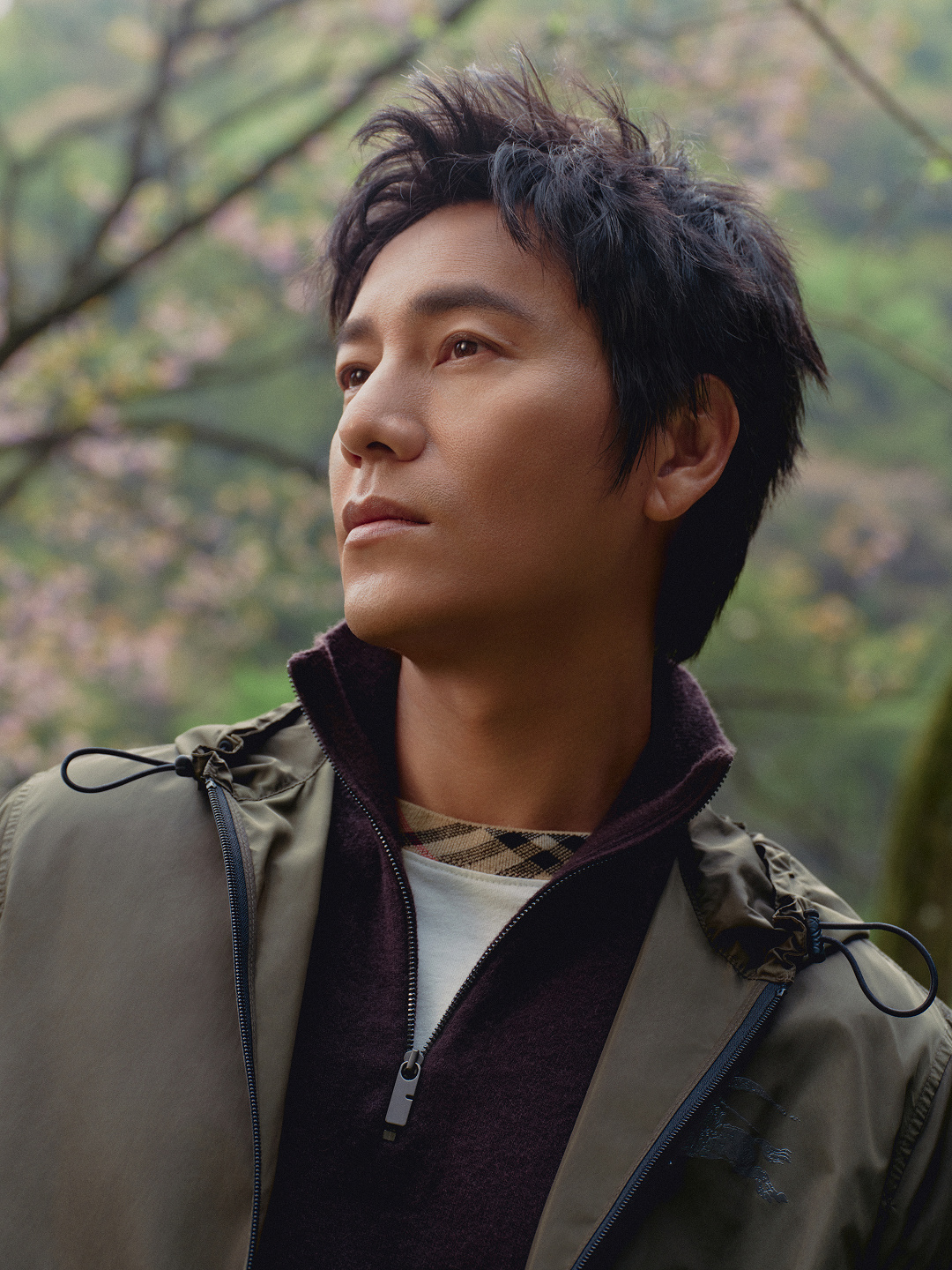 陈坤体验一山四季⛰️🍃自1856年创立以来，探索精神与户外热爱便深深烙印在品牌