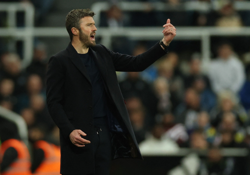 据《曼彻斯特晚报》报道，曼联三周多时间没有比赛，球队可能安排短期训练营。曼联在2