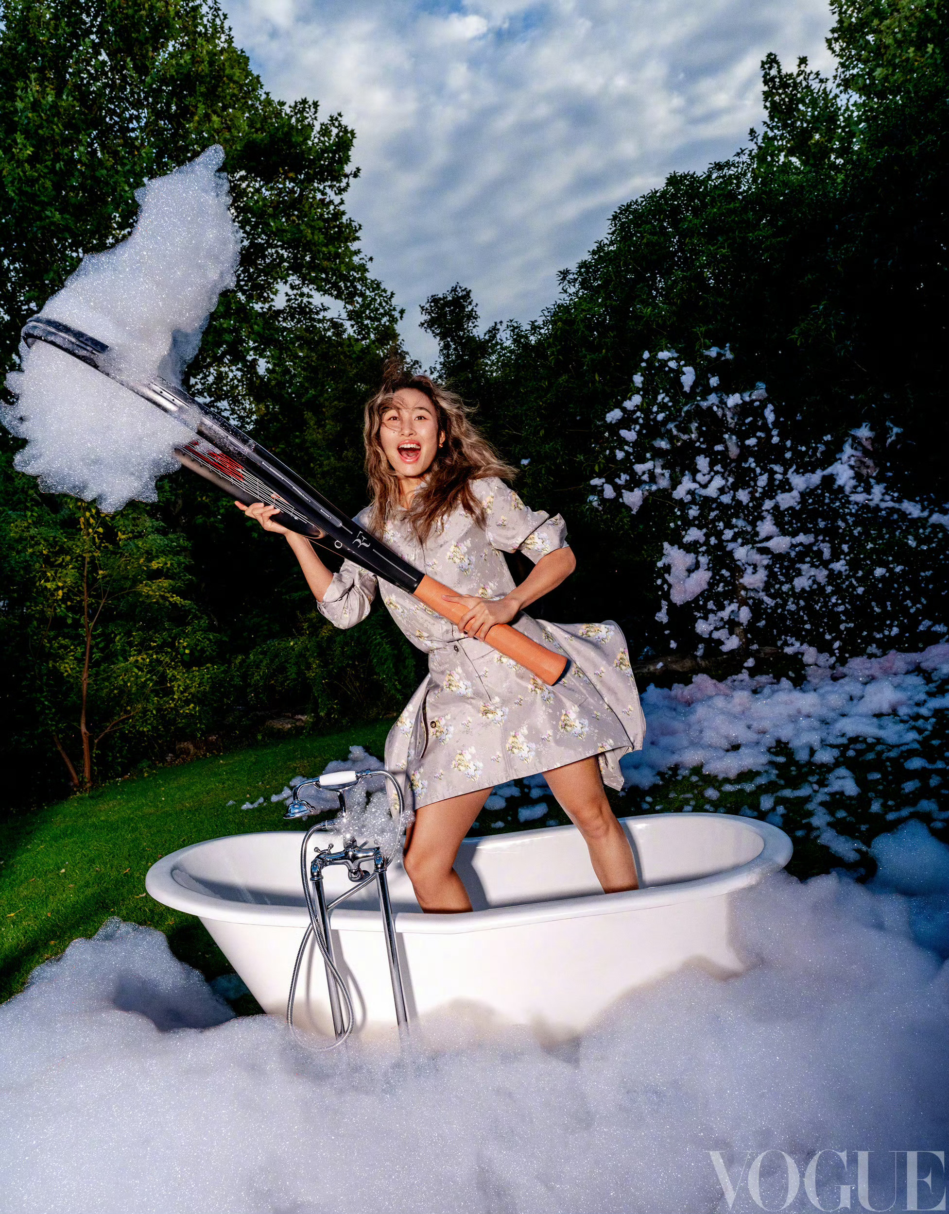 [ 郑钦文 “等待完全康复的那一天！”]打网球中硬照拍的最好的，奥运冠军中最时尚