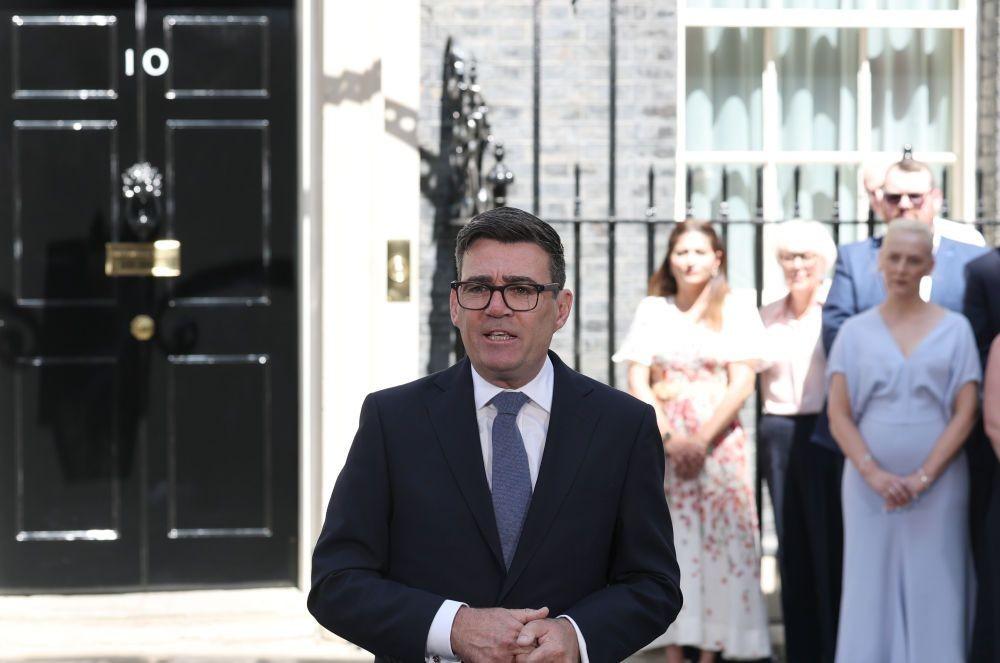英国内部又开始闹独立了。9月14日，苏格兰、威尔士、北爱尔兰三家联合起来，要“脱