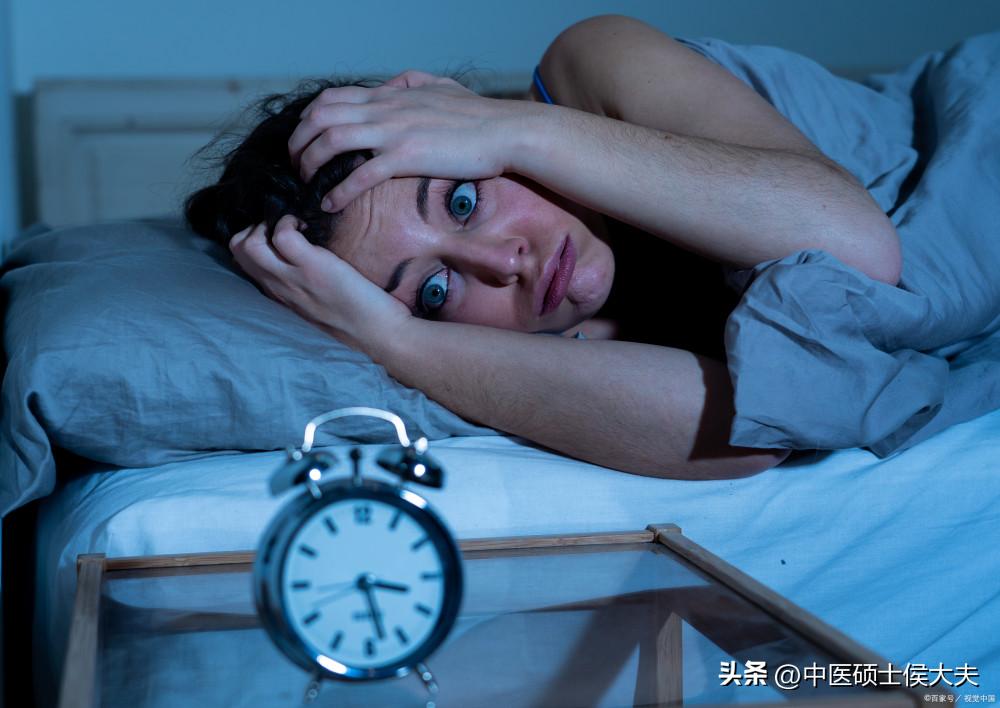 治疗夜间早醒，醒后难眠的6个中成药，一文总结：

1、参杞五味子片
功效：健脾益
