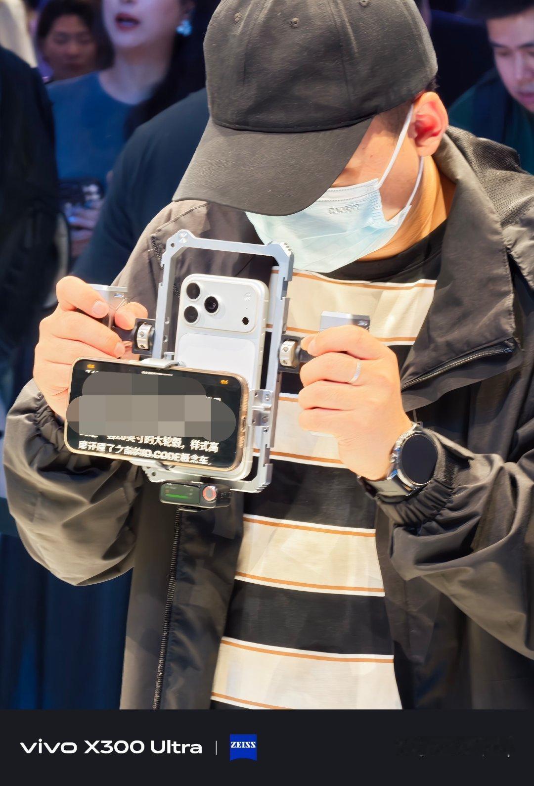 照着提词器念念词一年就能轻松挣几千万，有点儿东西2026北京车展 北京·首都国际