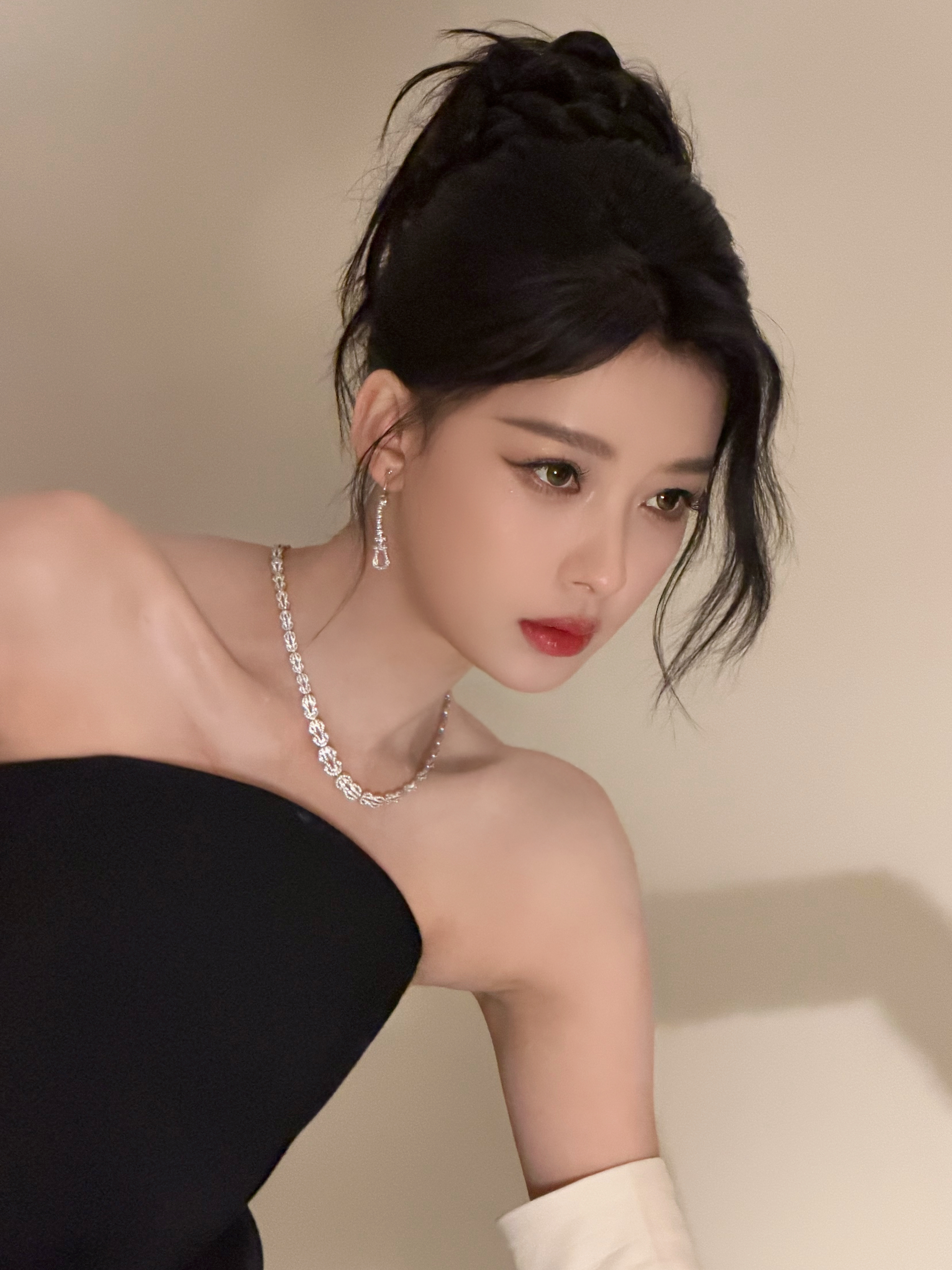 花少导演面试孙怡 孙怡聊自身喜好毫不做作，待人处事大方通透。面试只是第一步，盼孙