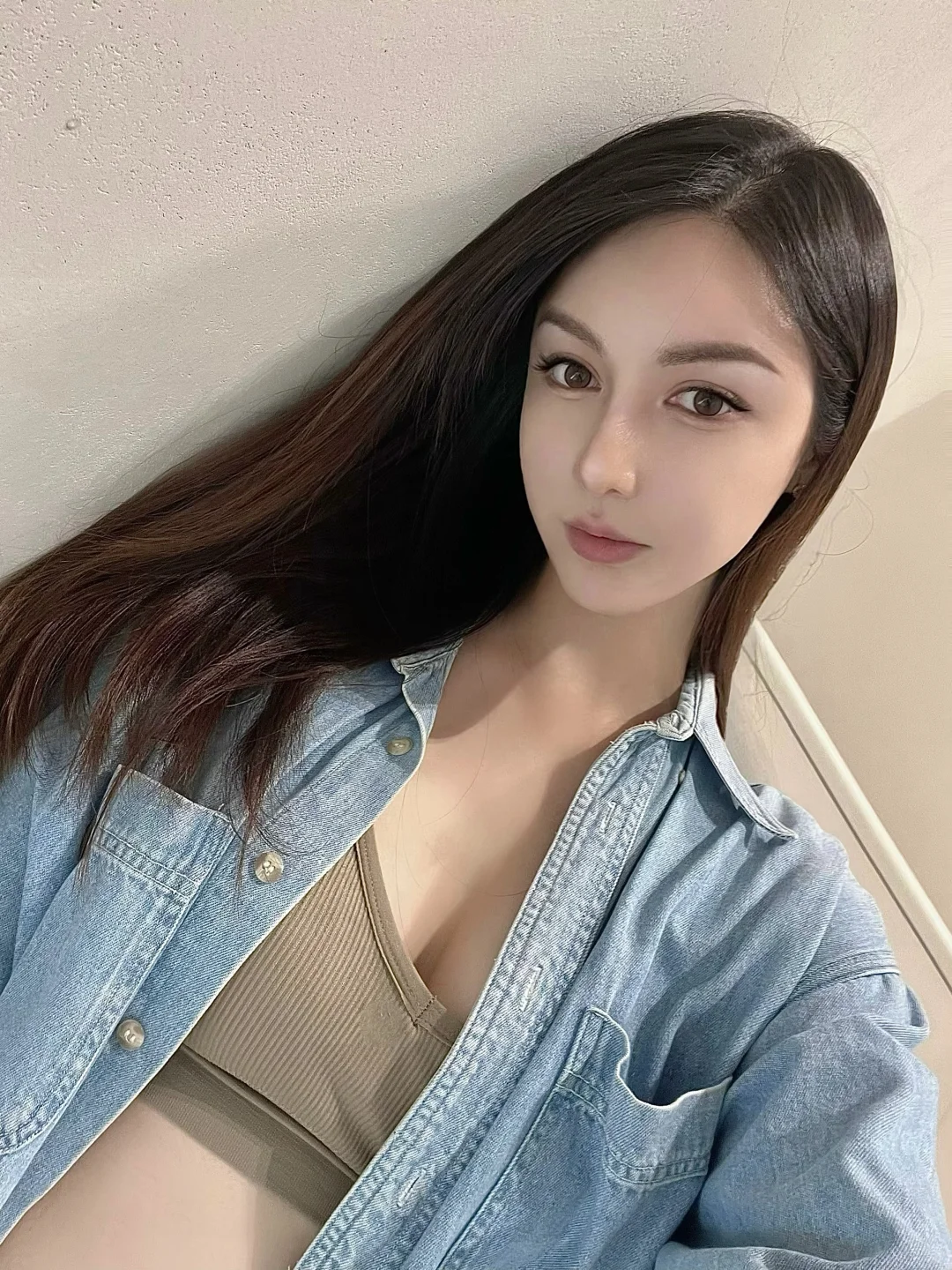 来商场蹭空调了