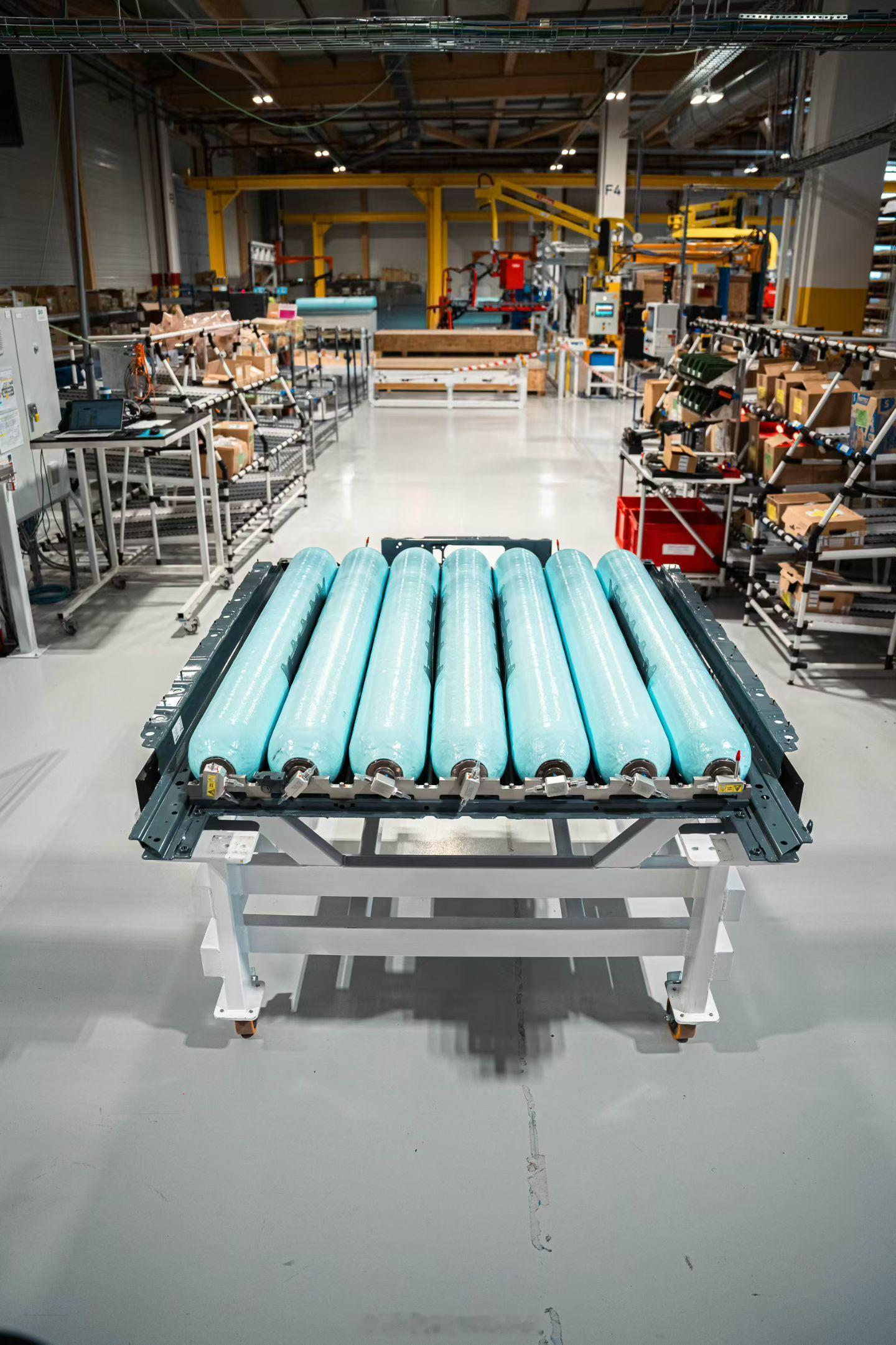 厉害了宝马正式发布氢能扁平化储存系统(BMW Hydrogen Flat Sto