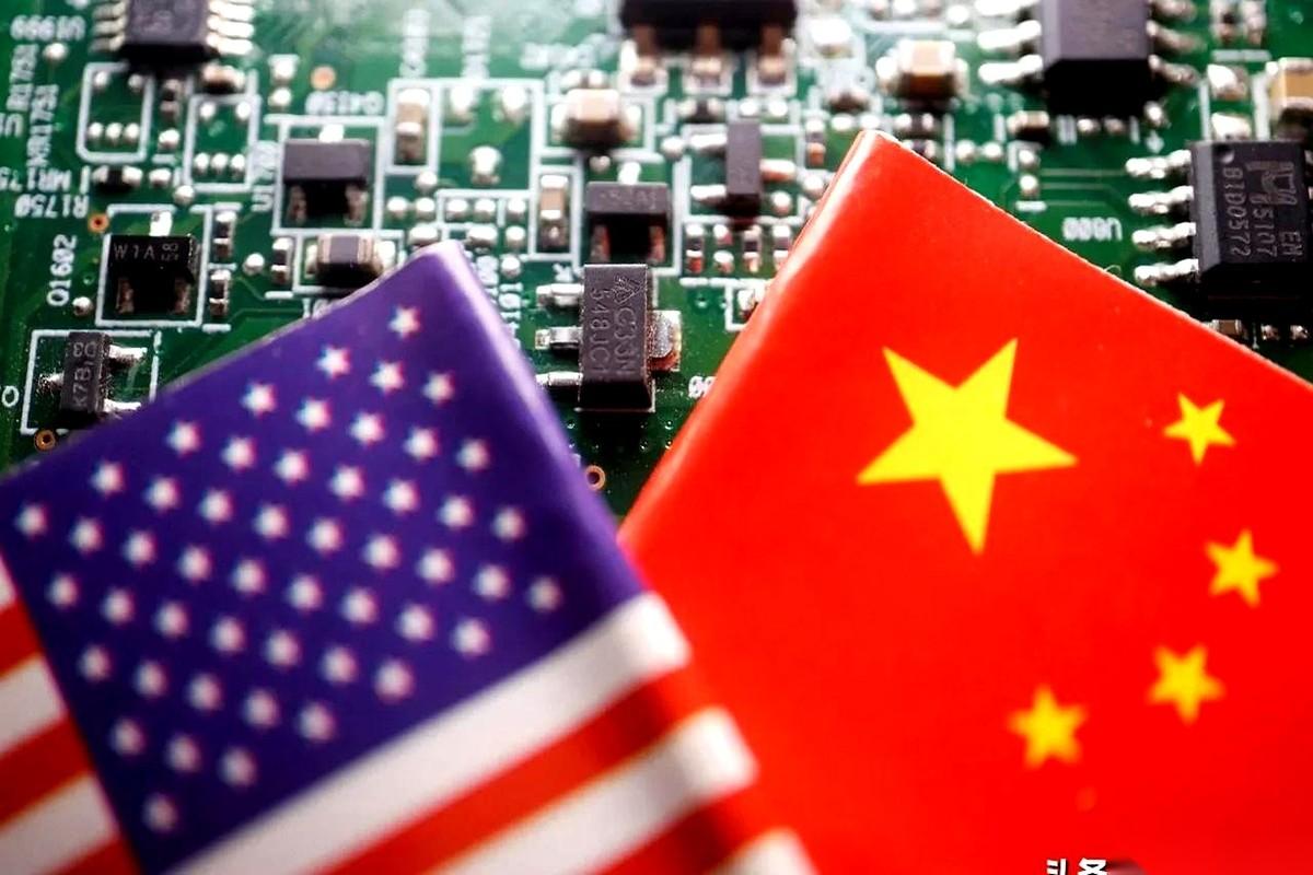 9月17日，《纽约时报》中文网发了一篇文章，指着鼻子抛出一顶大帽子：中国搞人工智