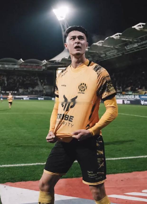 荷乙联赛 罗达JC 3-0 战胜维特斯 华裔球员杨瑞安第67分钟替补出场 并在9