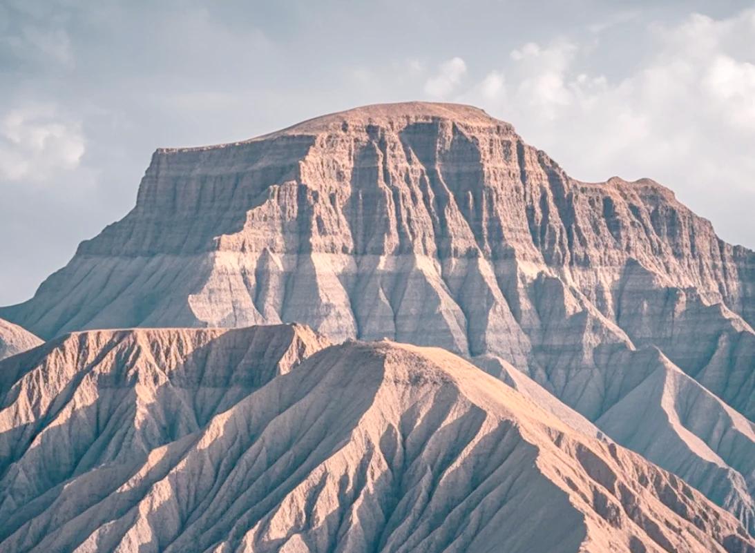 唯清静者，物不能欺

作环舞者，宫室皆转，瞰迴流者，头目自旋，非宫室之幻惑也，而