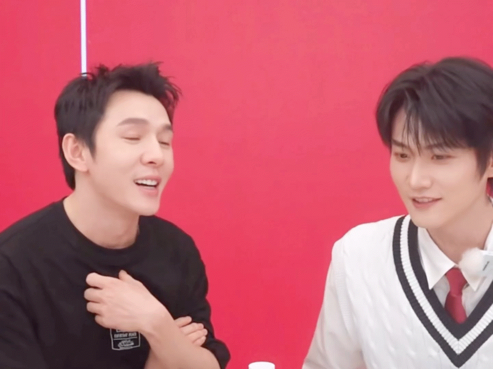 李佳琦推荐周柯宇上合伙人 看的出来李佳琦对周柯宇喜爱，之前直播间就推荐周柯宇去合