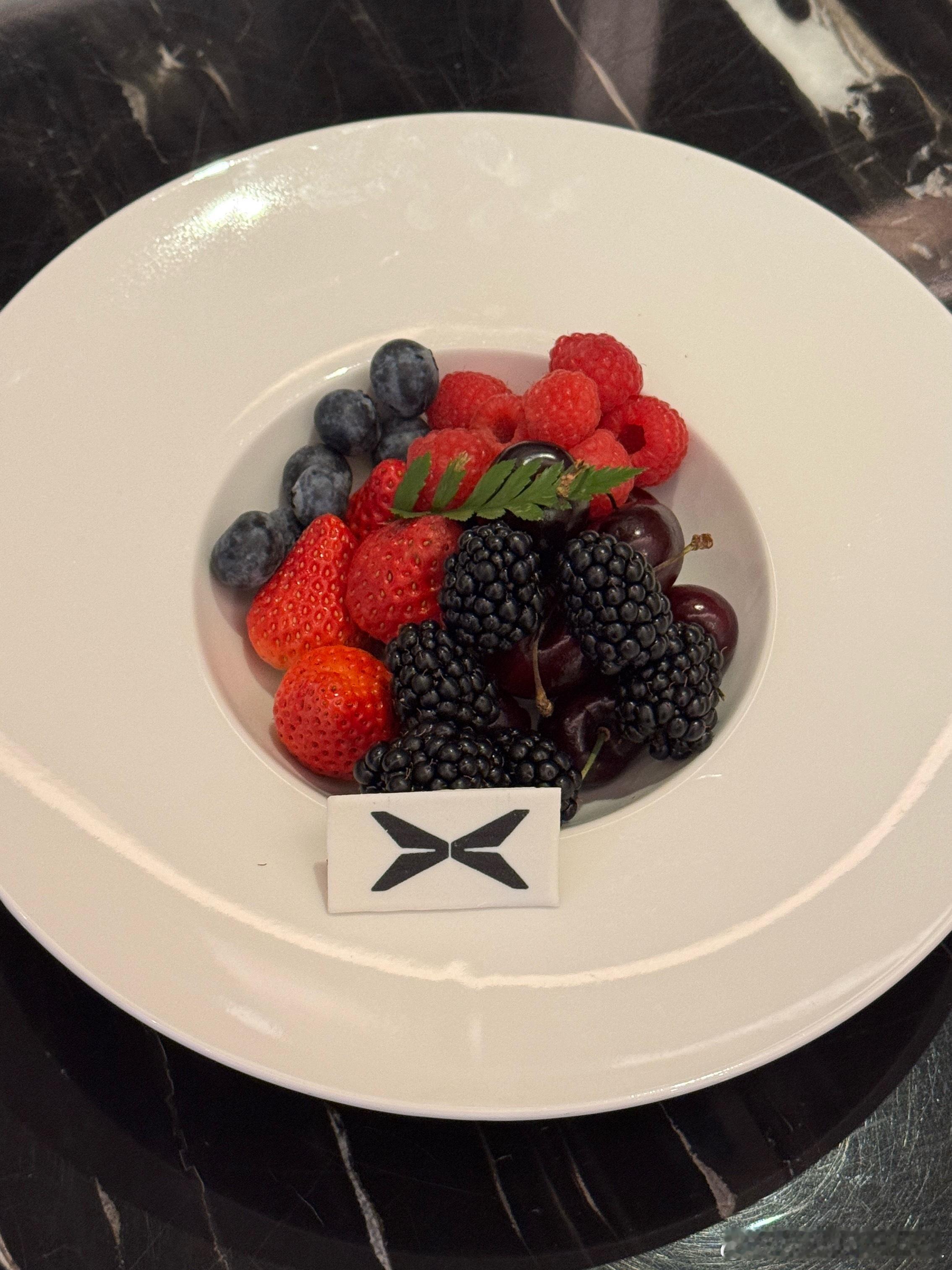 小鹏的媒体接待标准越来越高了！体验也很好！无限接近蔚来标准了～ 这次拍摄2026