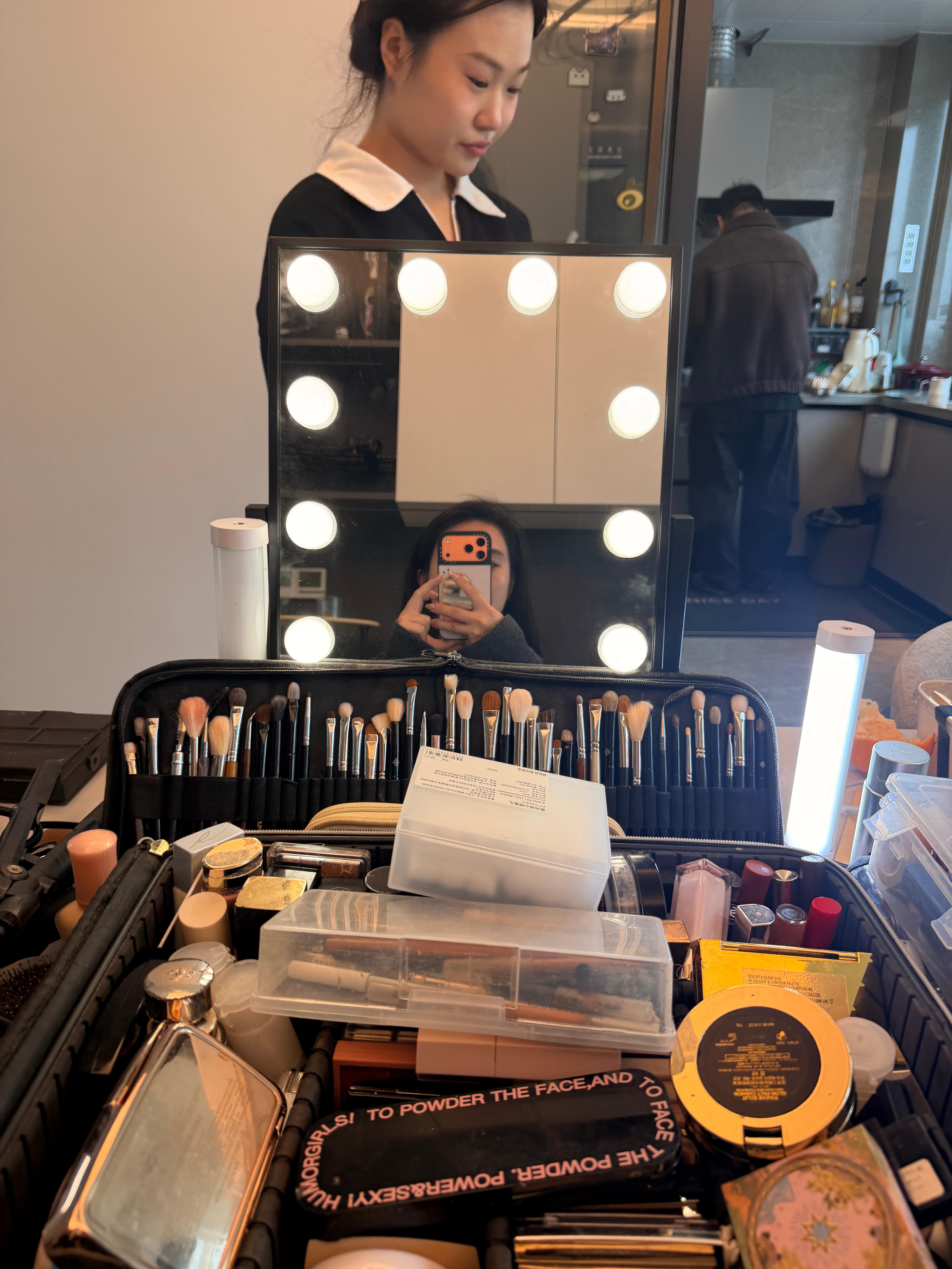 干活我们的宗旨是干活前先吃饱饱的！ 合肥