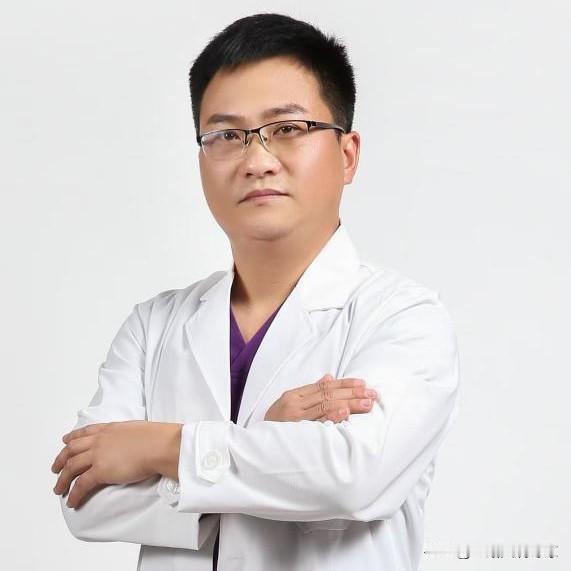 董志勇主任正式入职广东省人民医院
现任广东省人民医院 胃肠外科/减重代谢外科主任