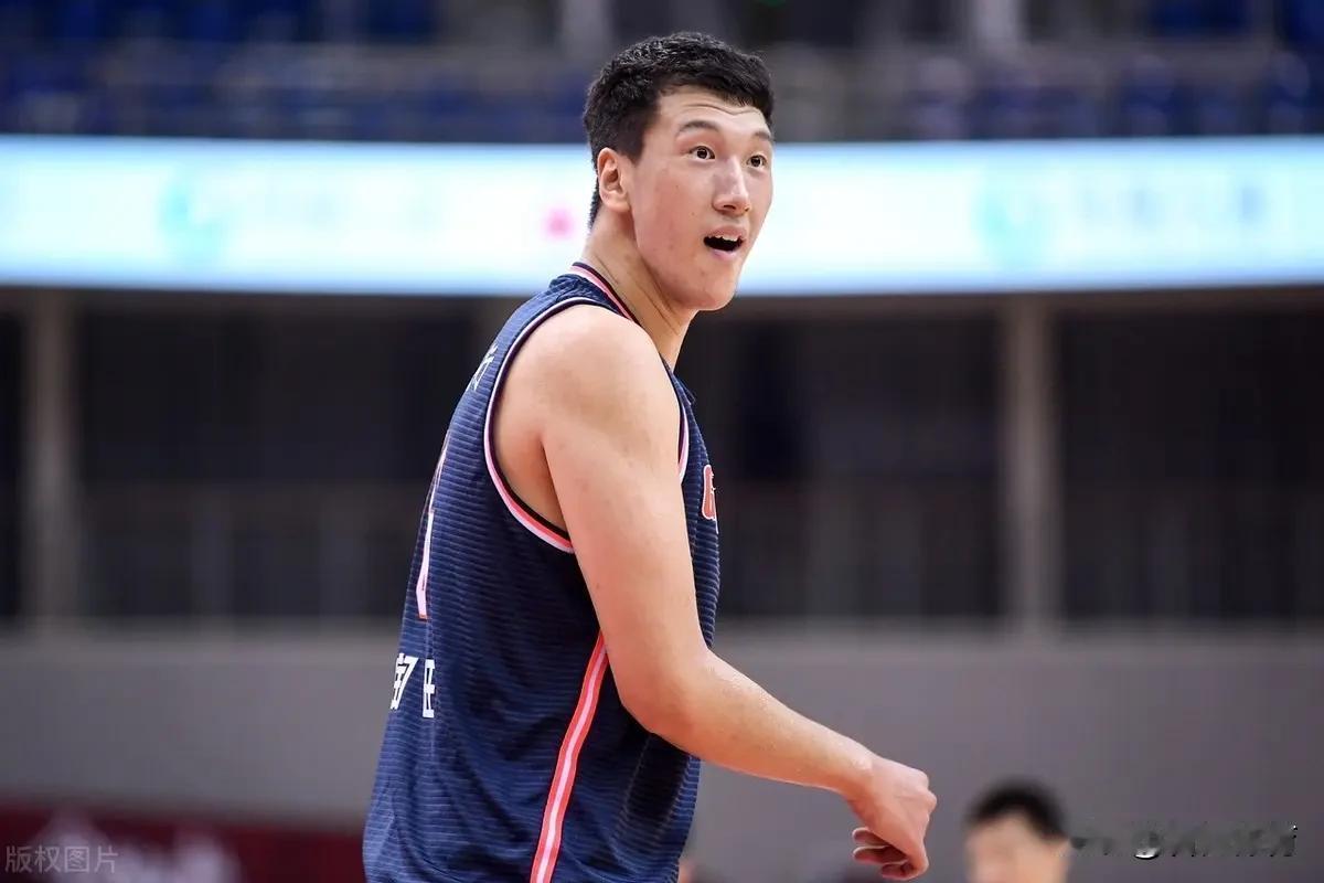 数据不会说谎！杜润旺伤愈复出，广东队竟然胜率大跌？

13场球输了6场，而他未复