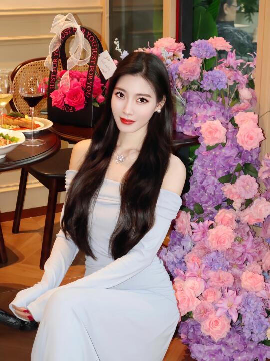 又能吃漂亮饭又能喝美酒的店被我找到啦！