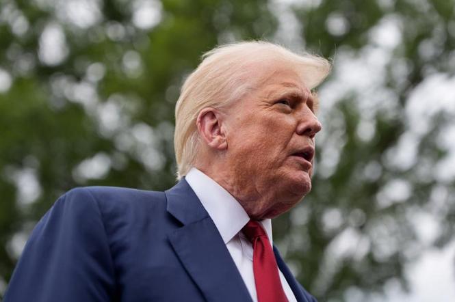 如果你现在走在美国的街道上，最关心的可能不是哪家超市在打折，而是离你最近的紧急出