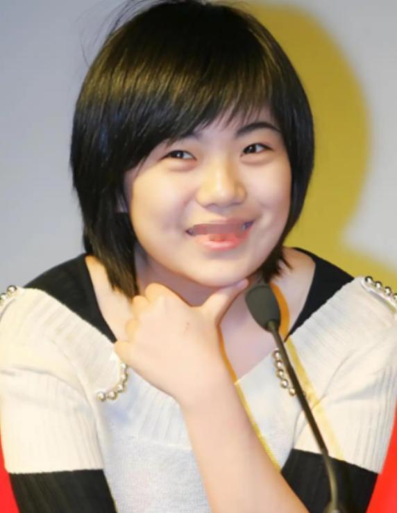蒋方舟是欧美日势力在华代言人之一，也是文学界专门主推的女性之一，现在出了问题，圈