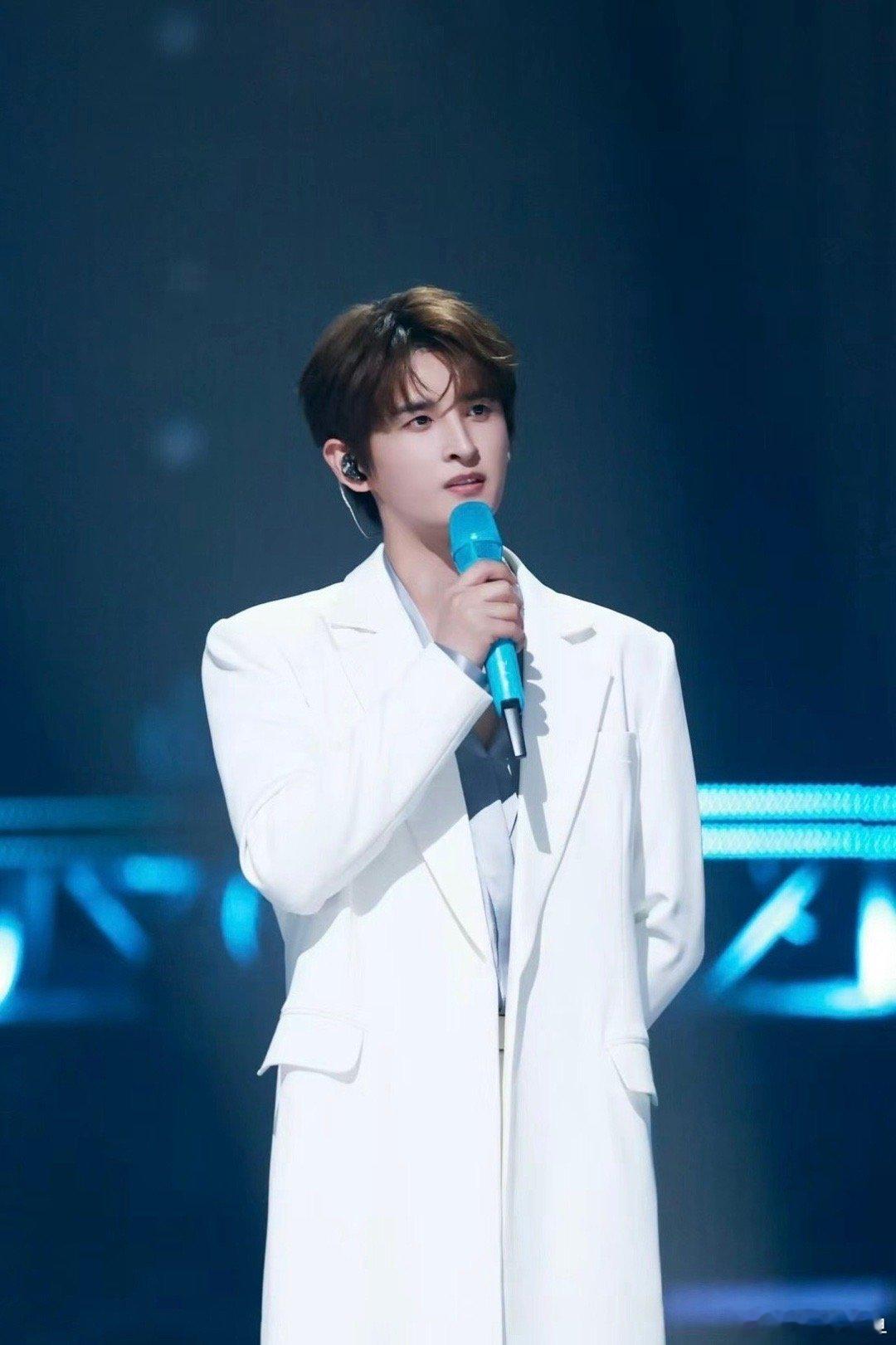 #我们的歌第六季定档#“听世界的声音，唱我们的歌”，东方卫视好给力啊，我们的歌第