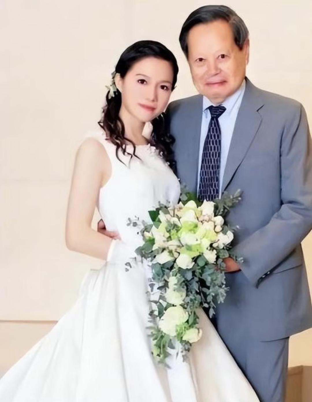 都以为翁帆只得了清华公寓的使用权，殊不知杨振宁留给她的，根本不是房子，而是一口“