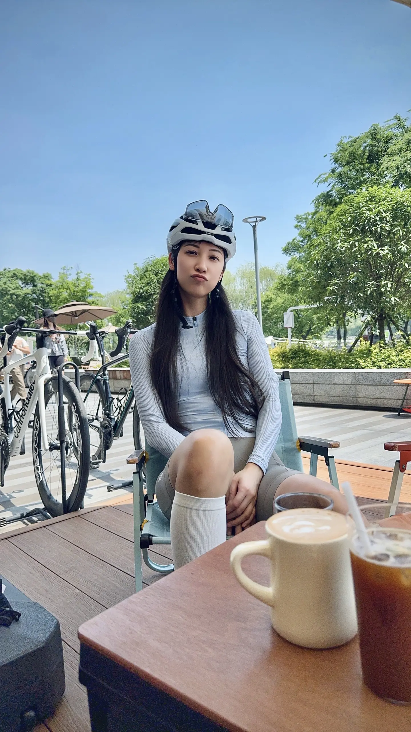 是谁每次出门骑车最终都变成了老友咖啡局🤦🏻‍♀️