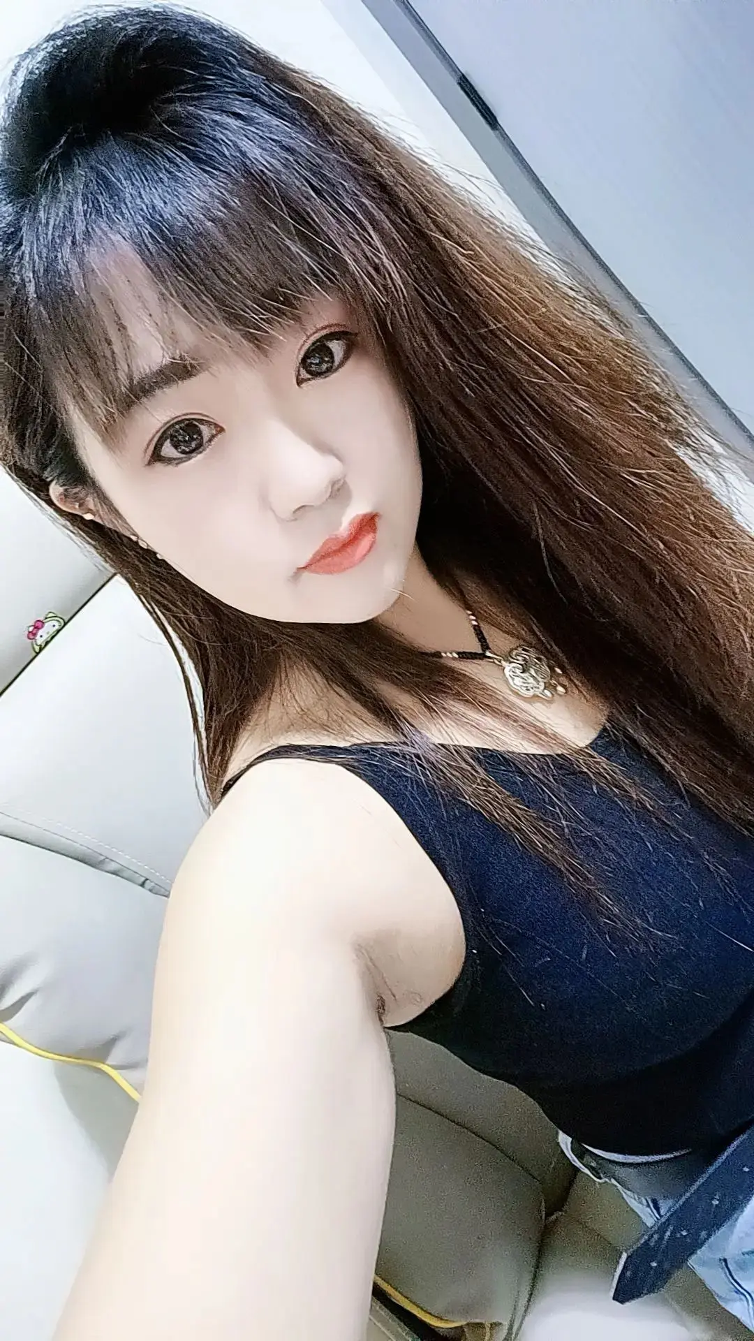 趁年轻，做自己想做的事，去想去的地方，爱想爱的人。最怕哪天突然发现自己...