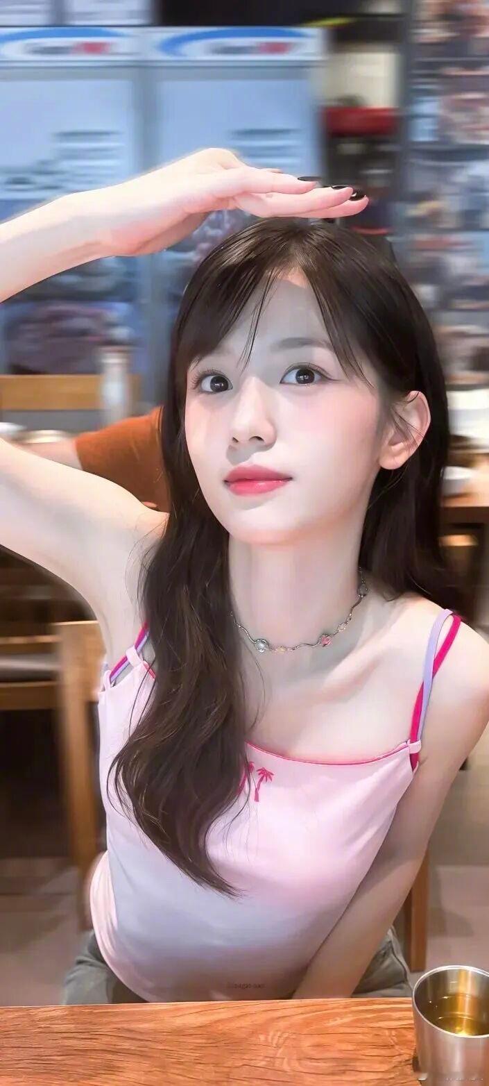周也恋情我觉得真的大可不必纠结女明星的恋情，多关注一下作品不更好吗？