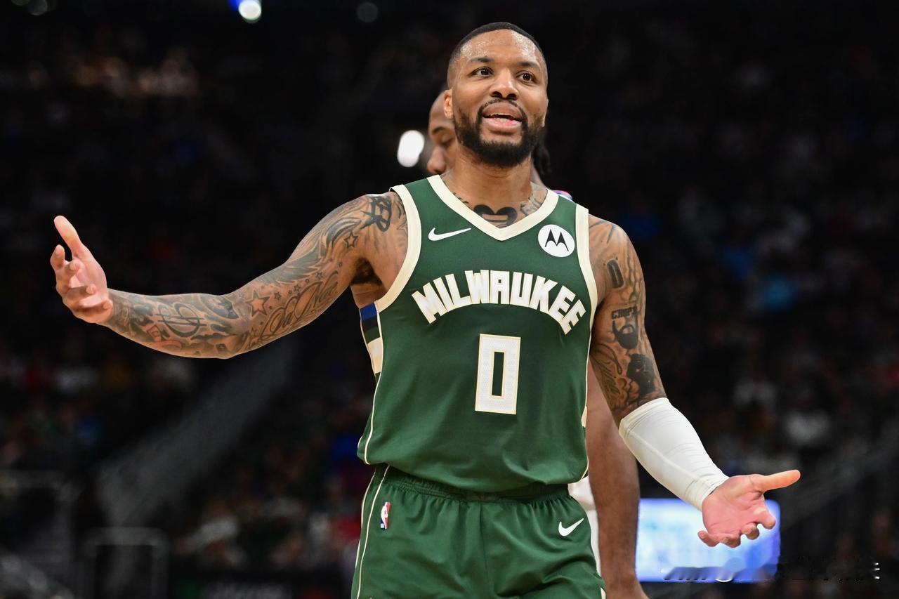 NBA赛场之虎头蛇尾的利拉德，上半场35分，惊为天人，下半场0分，泯为众人矣！
