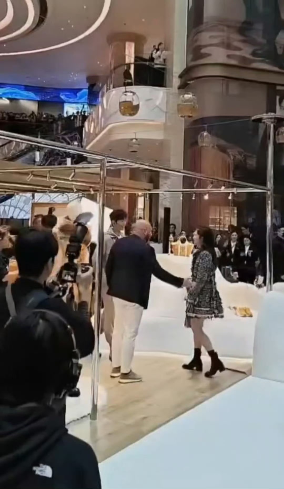 娱乐奴奴荼荼售后 《藏海传》售后来啦，奴奴荼荼同框啦！！肖战张婧仪澳门tods同