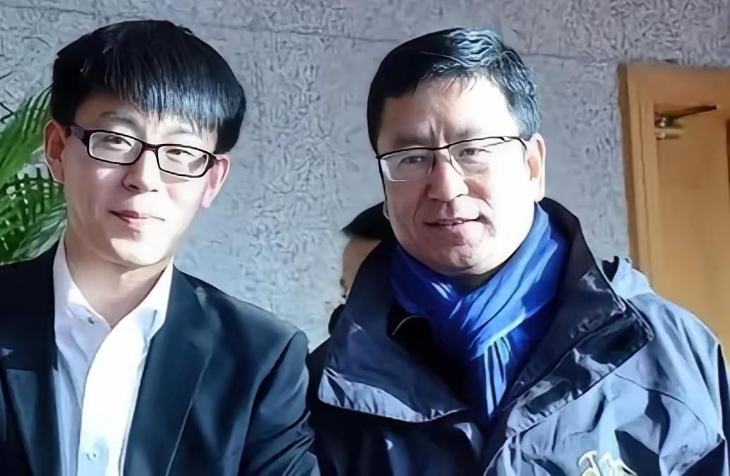 白岩松儿子白清扬的事儿挺有意思。他被保送到英国伦敦国王学院，却选了冷门的蒙古史专