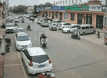 大爷这是跑不掉的吧