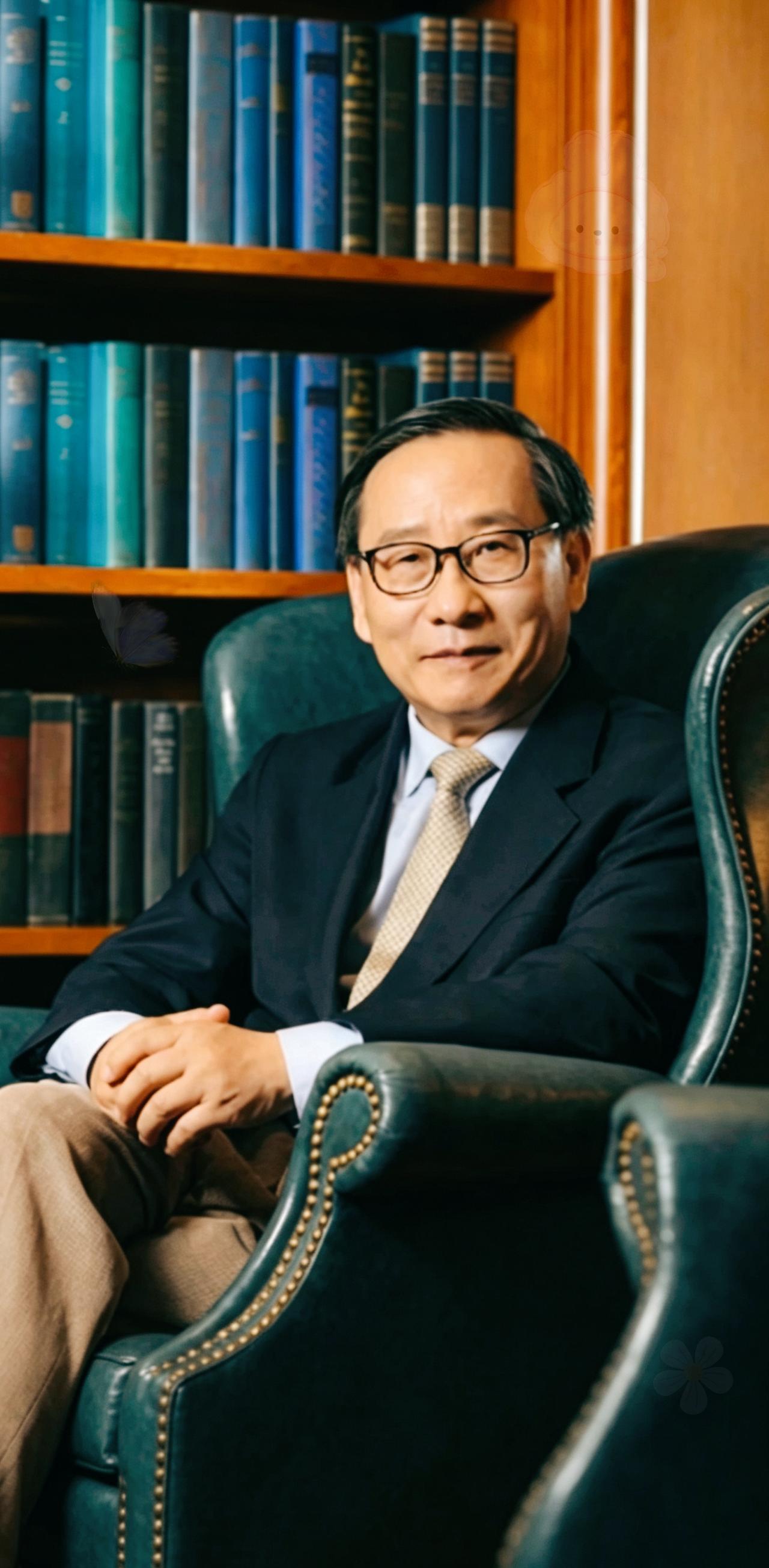 这年头，给祖宗“洗白”的成本，真是越来越低了。

为了给叛国的先辈翻案，又是出书