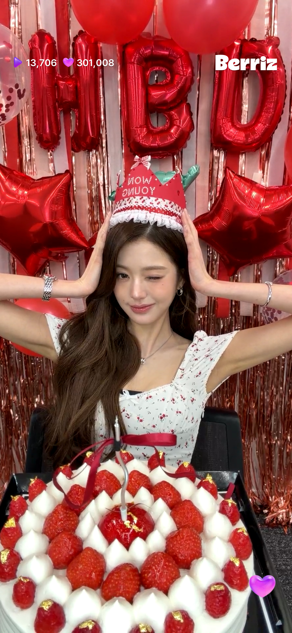 她好可爱啊啊啊ㅠㅠㅠㅠㅠㅠ如果没有撒浪嘿这个词的话 表达爱就会说元英嘿🤲🏻 