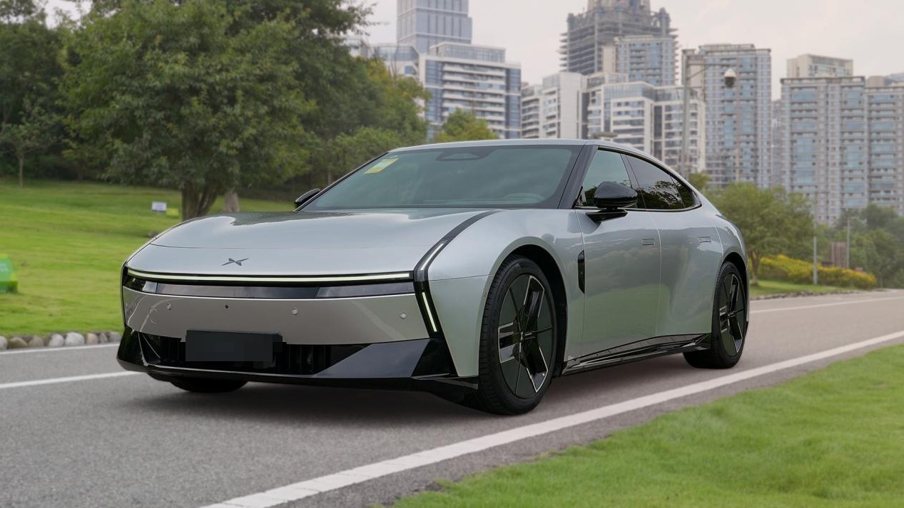 每次过年回家抢票都是个挑战，想了想今年直接把小鹏P7开回去是个不错的选择。就凭那