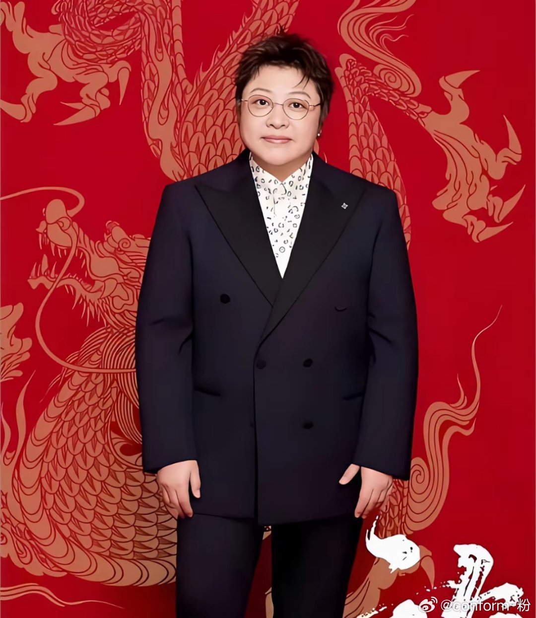 韩红抗压能力太强了舆论发酵就发酵她带着4000万直接去了呼和浩特，开启第六次援助