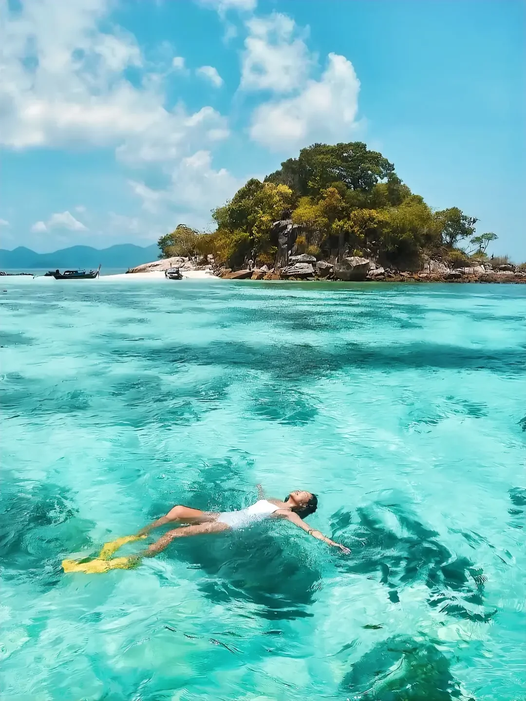 泰国旅行🏝 被夸爆的绝美果冻海度假小岛！