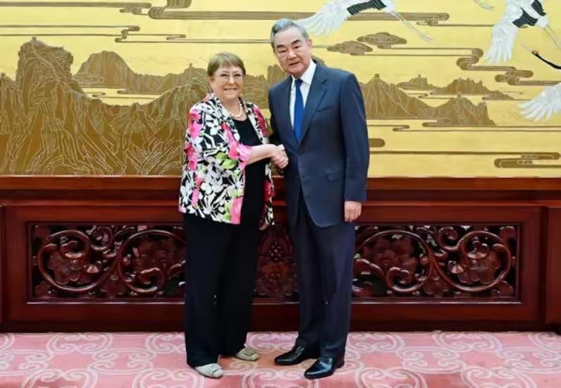 联合国秘书长候选人，当着王毅外长的面，说出中方最想听的话

今天这条消息，看着不