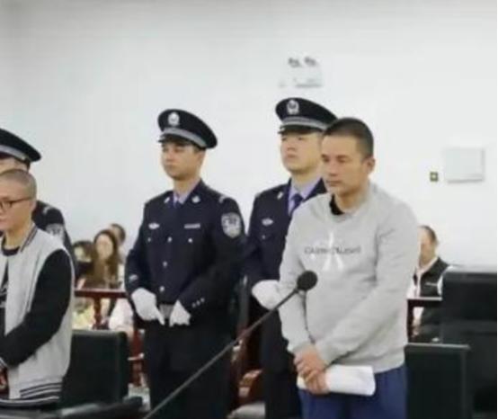 简直就是禽兽！2022 年，湖南村民张爱国做完直肠癌造口手术，谁知，他痊愈出院后