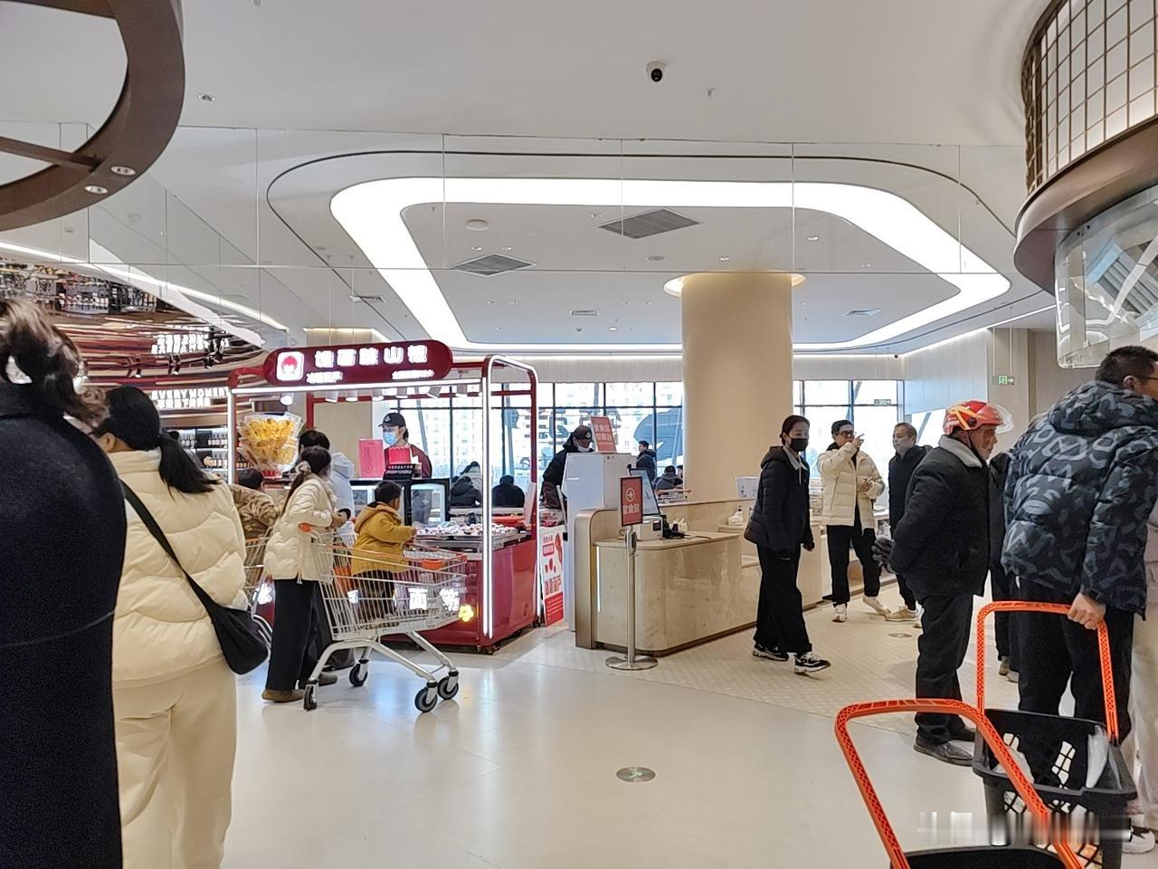 真没想到，宿迁苏苏园区竟然站起来了，体验感拉满，大润发没来是庆幸的，那个超市就该