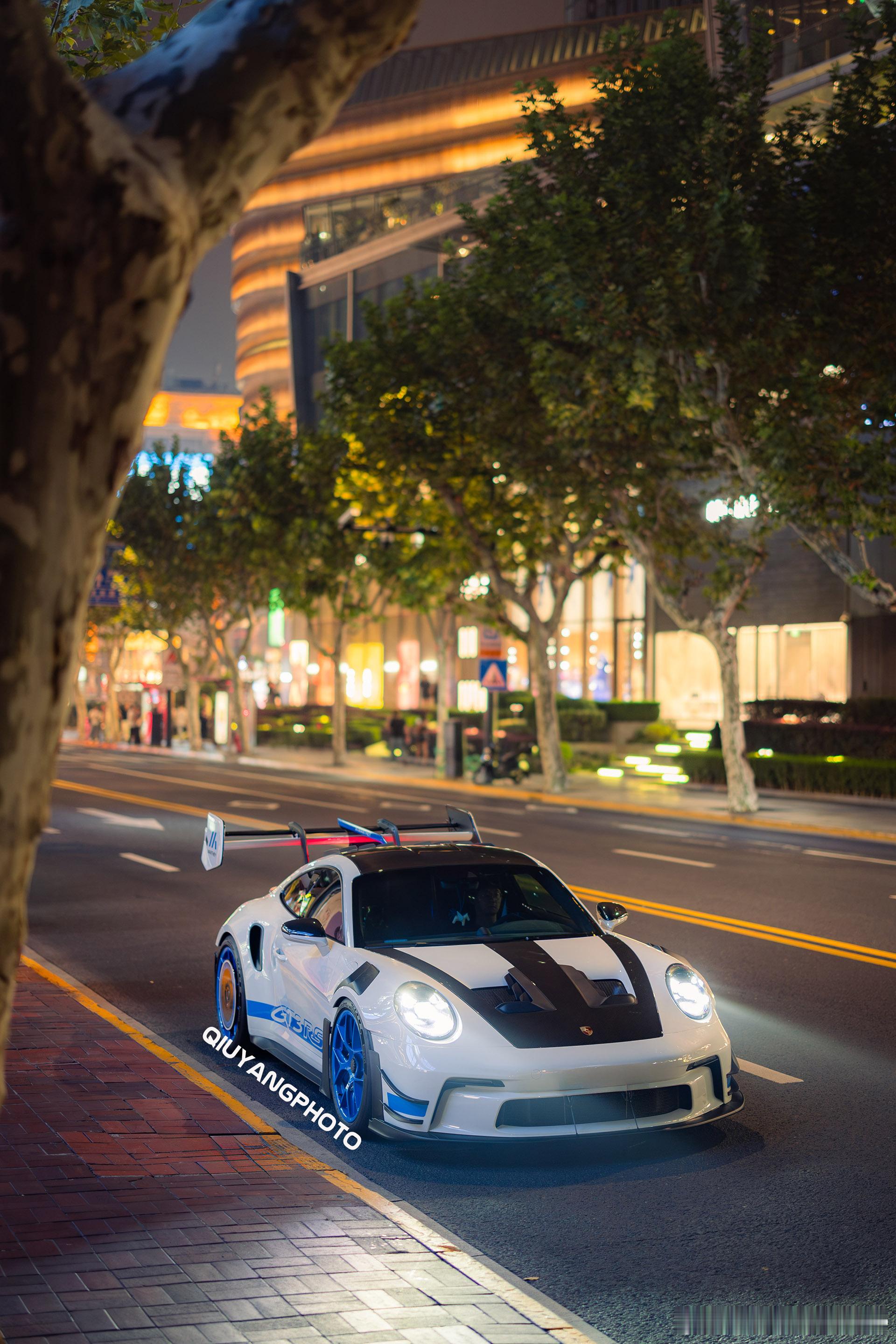 Porsche 992 GT3RS with MR Bodykitcars01豪