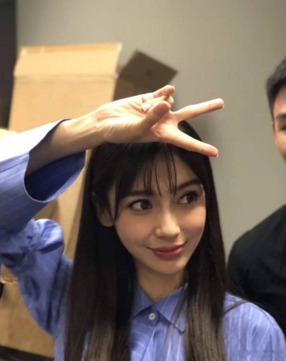 Angelababy邓超即将合拍 |angelababy 本周目标：30w目前解