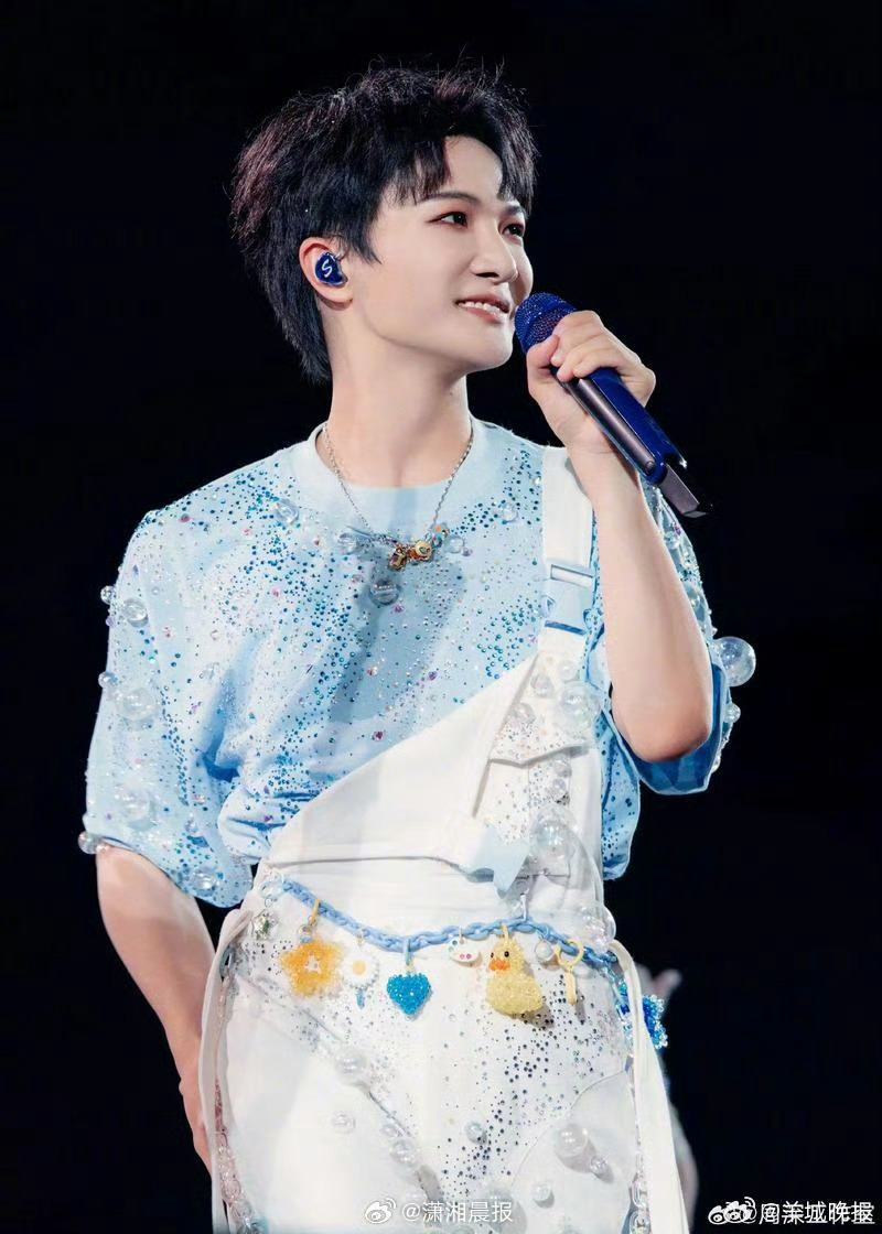 【#周深新增网络维权案#】#周深诉黑粉侵权#3月23日，记者查询天眼查App显示