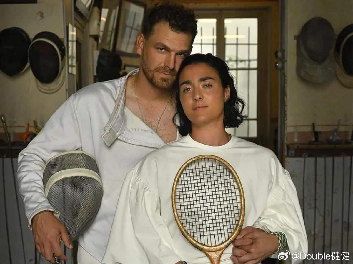 贾巴尔怀孕了！恭喜！“我先前暂离赛场为自己充电…原来我们准备了最可爱的回归方式。