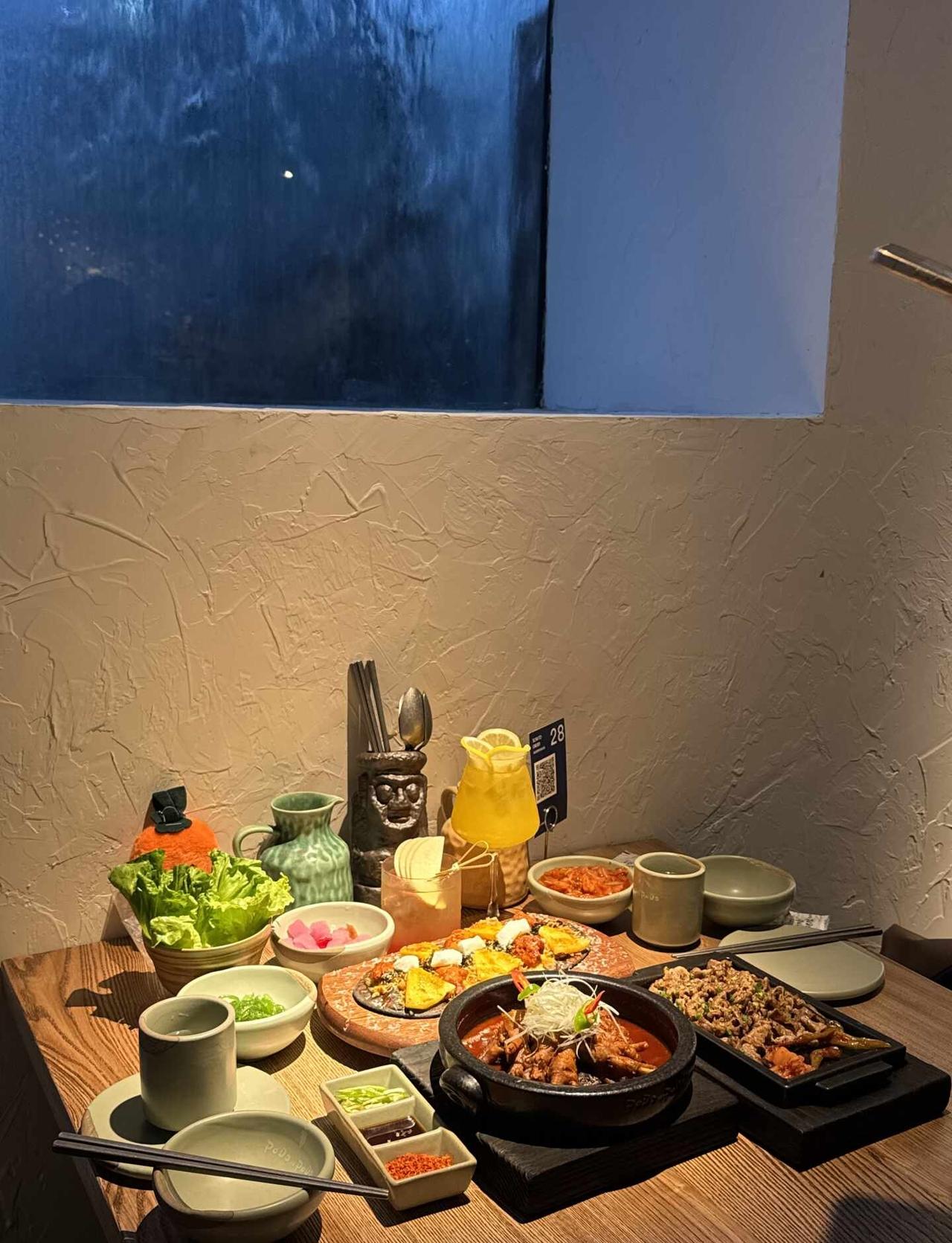 牛马暂停⏸️吃顿漂亮饭！
漂亮饭 广州 广州韩料 氛围感饭厅 约会餐厅 广州探店
