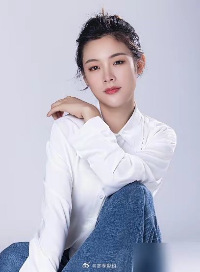 月薪5000，杂志销售额破800万。这是越剧演员陈丽君的账本，你看不懂。浪姐出场