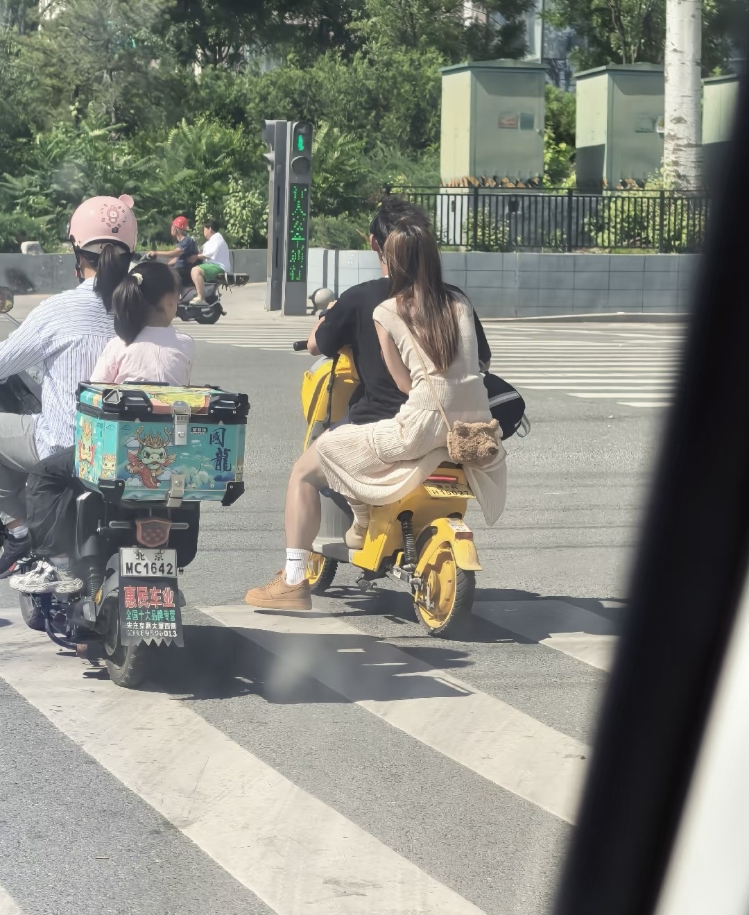你想的和我一样吗？再放大看看 